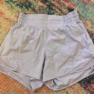 Lululemon 4” Hotty Hots